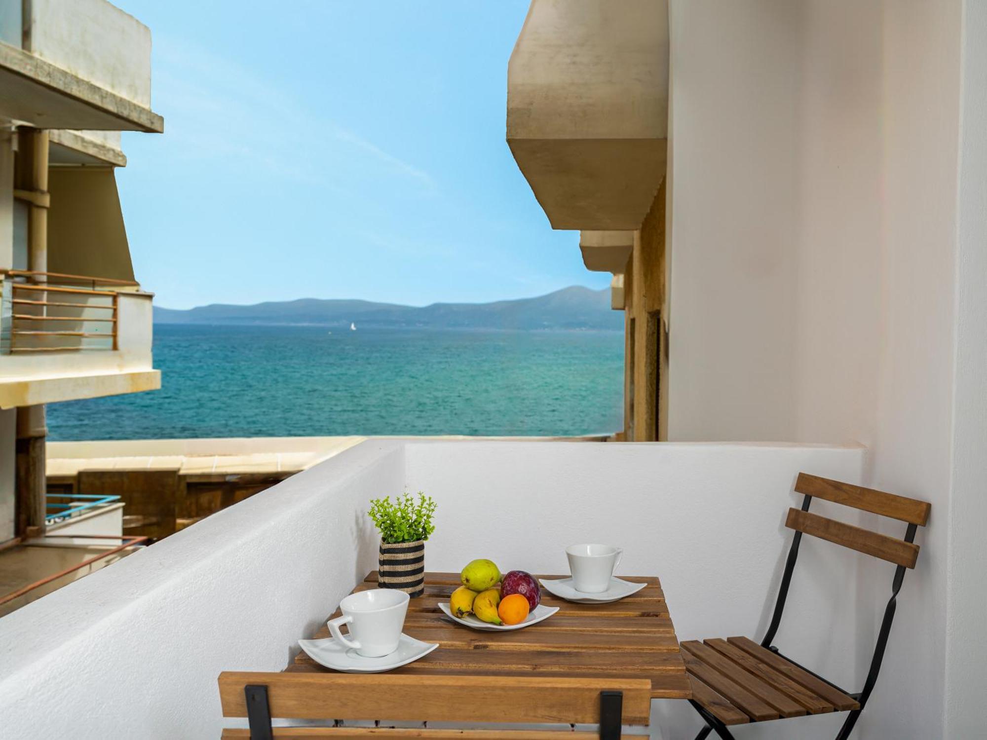 Makas Suites Hersonissos  Bagian luar foto