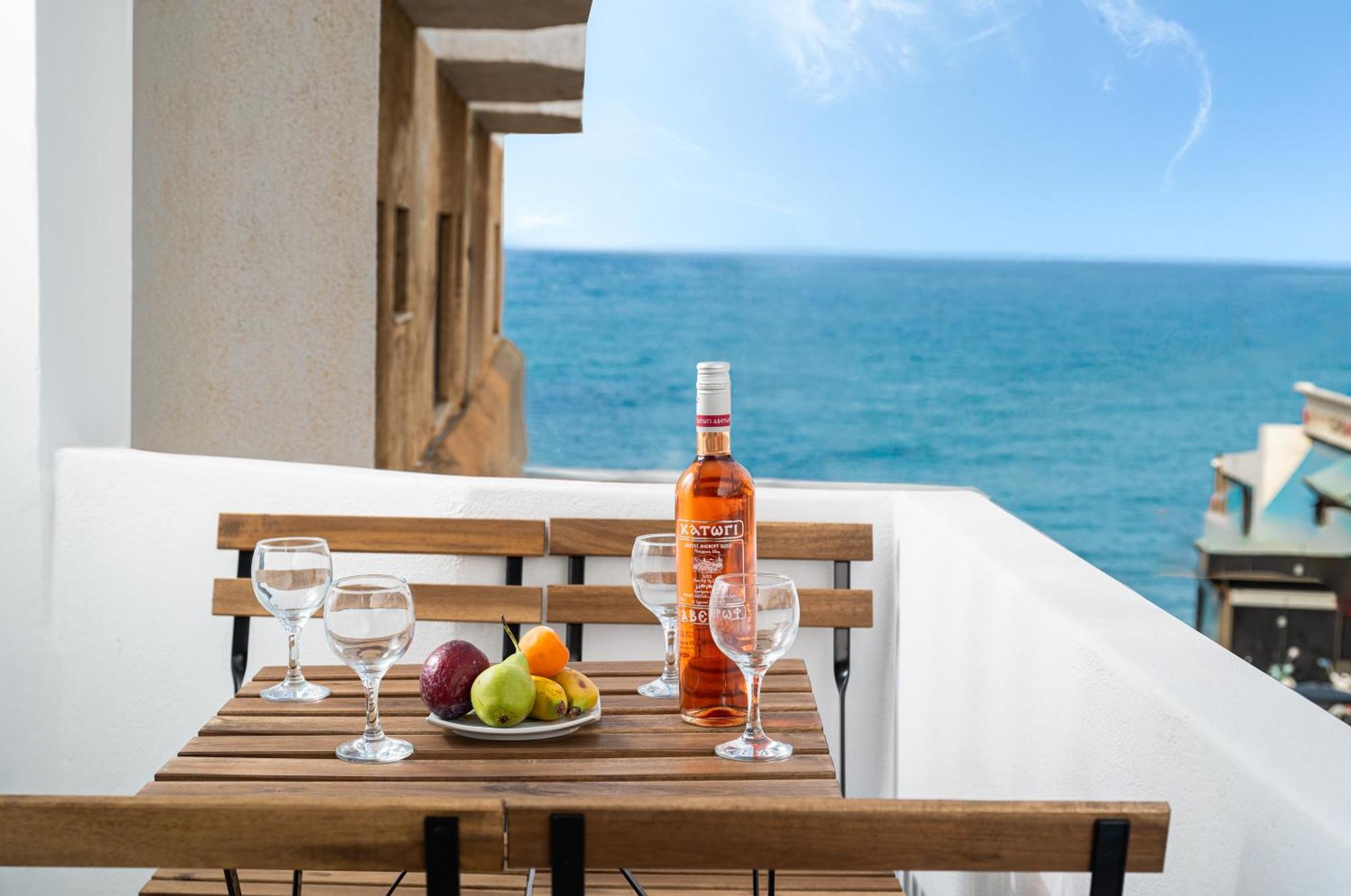 Makas Suites Hersonissos  Bagian luar foto