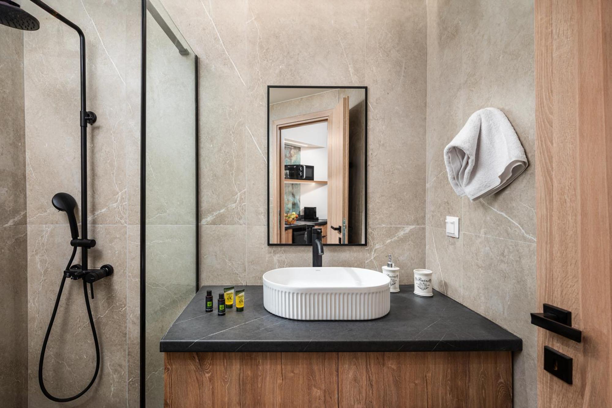 Makas Suites Hersonissos  Bagian luar foto