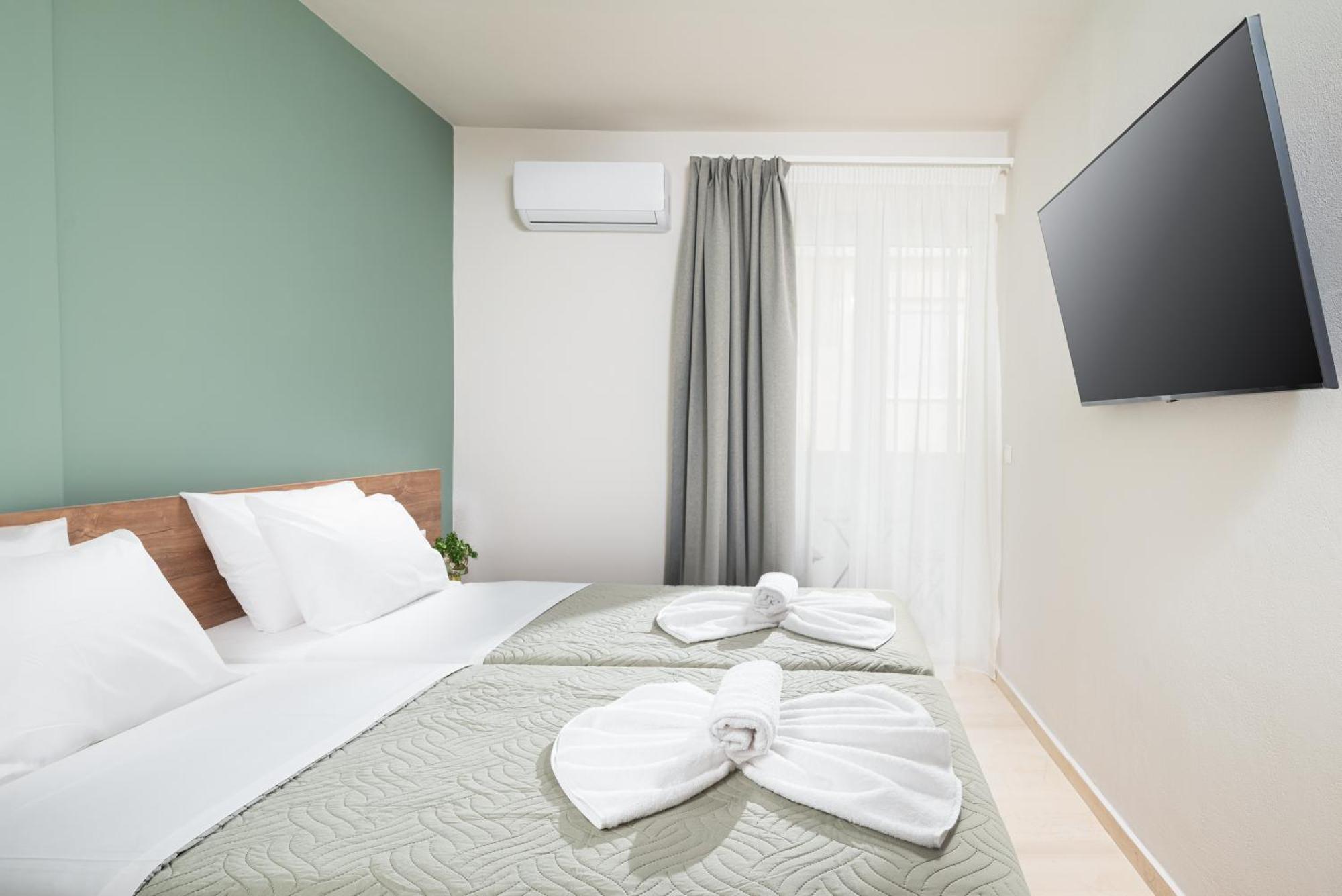 Makas Suites Hersonissos  Bagian luar foto