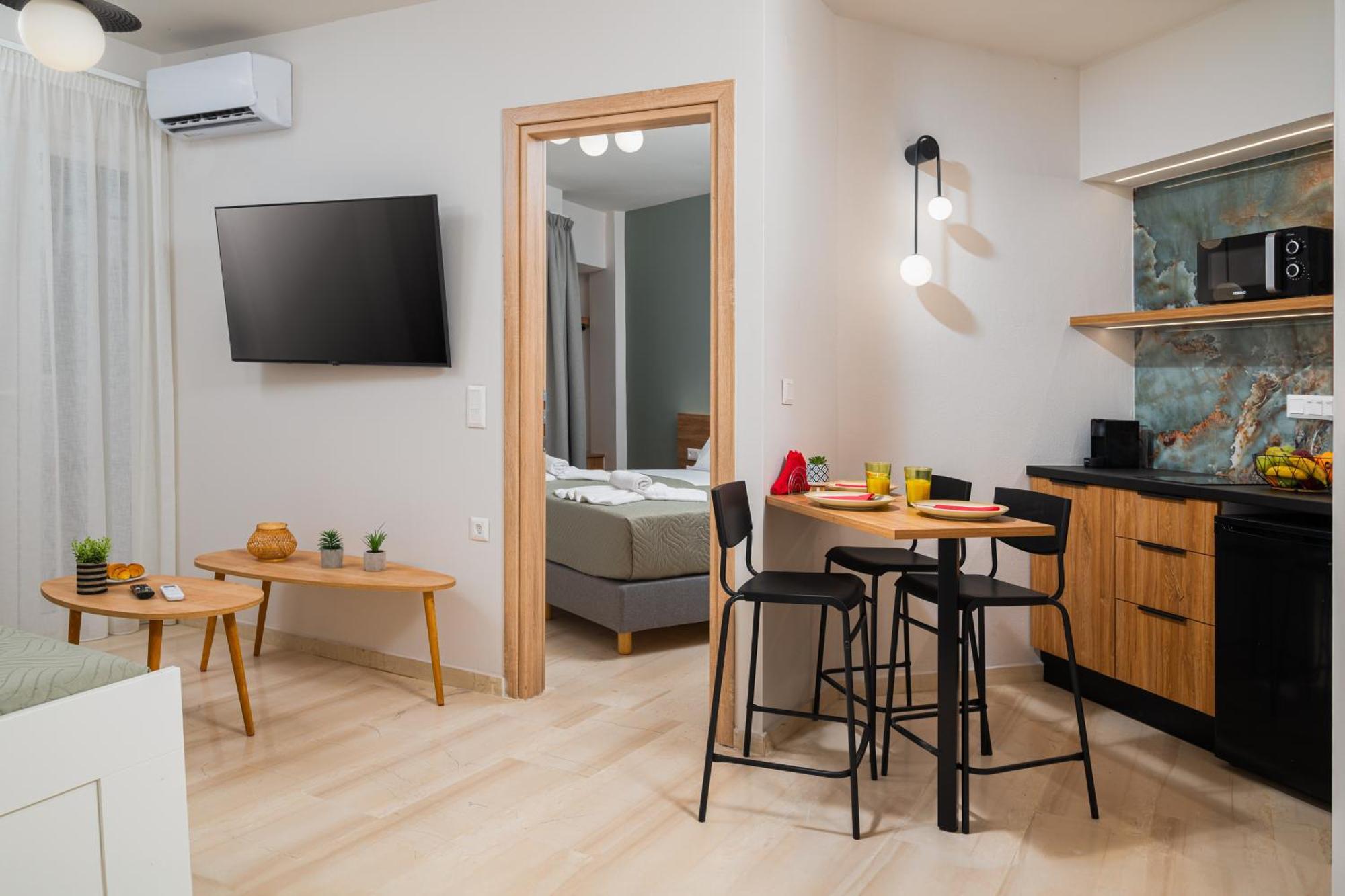 Makas Suites Hersonissos  Bagian luar foto